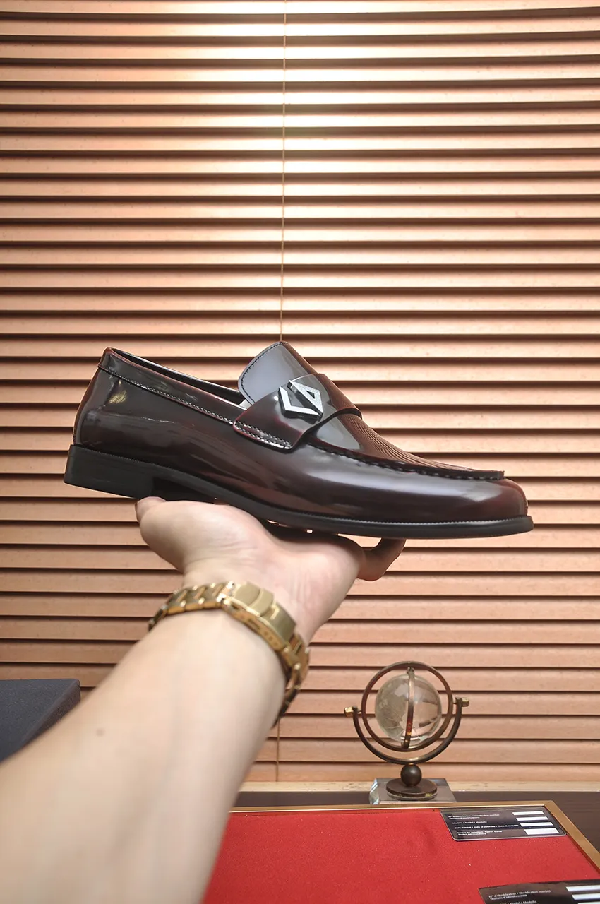 Men's shoes 💰580💶[Dior] (water-dyed cowhide lining) Dior original 1:1 high-quality factory, imported original materials, imported raw cowhide, water-dyed cowhide lining, original TPU outsole, code number: 39-44 (45 customized)
